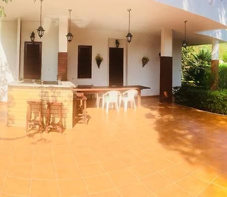 Casa Vacanza Villa Rita 몬드라고네 외부 사진